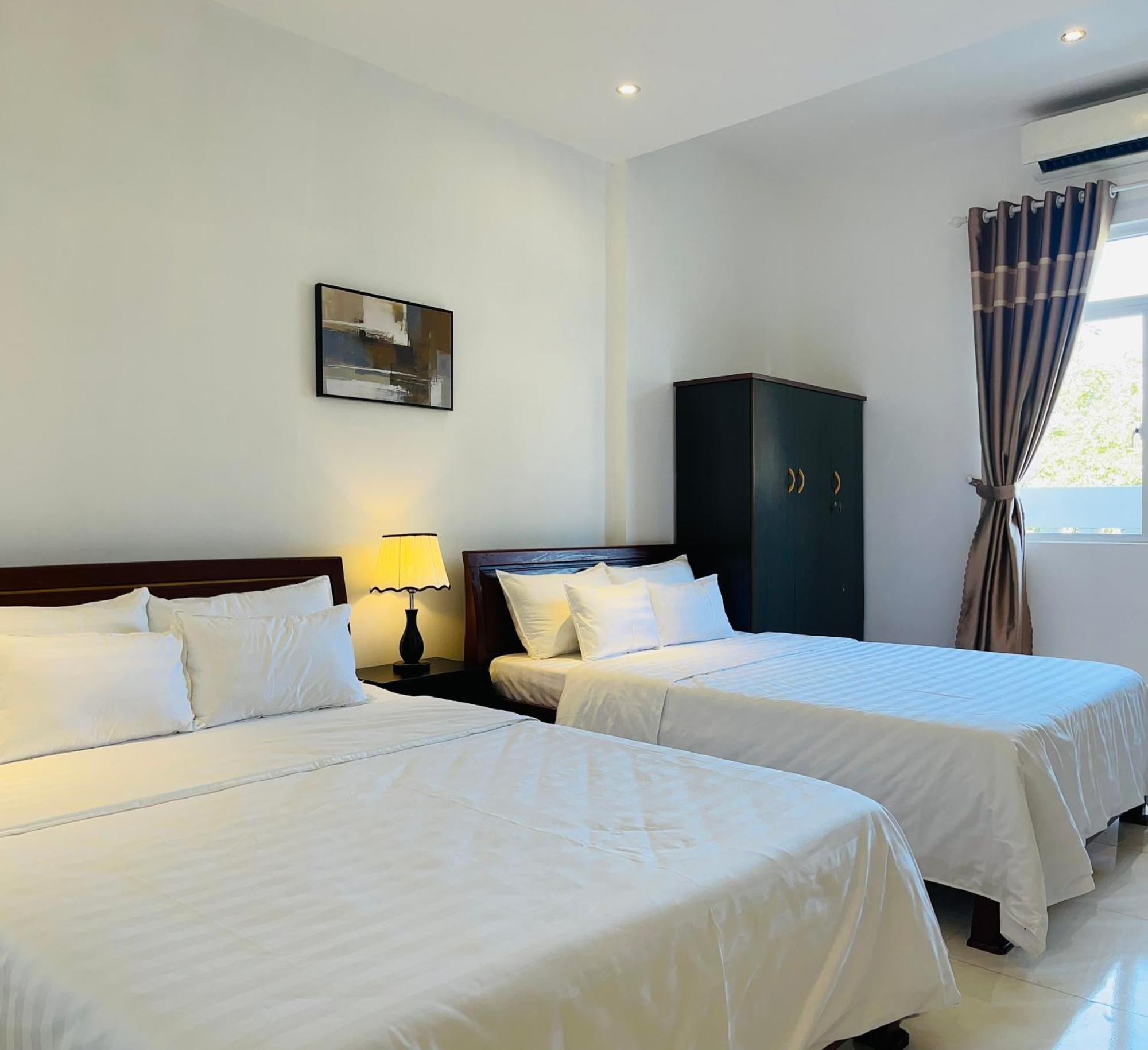 Khach San Romo Hotel Quang Ngai Exterior photo