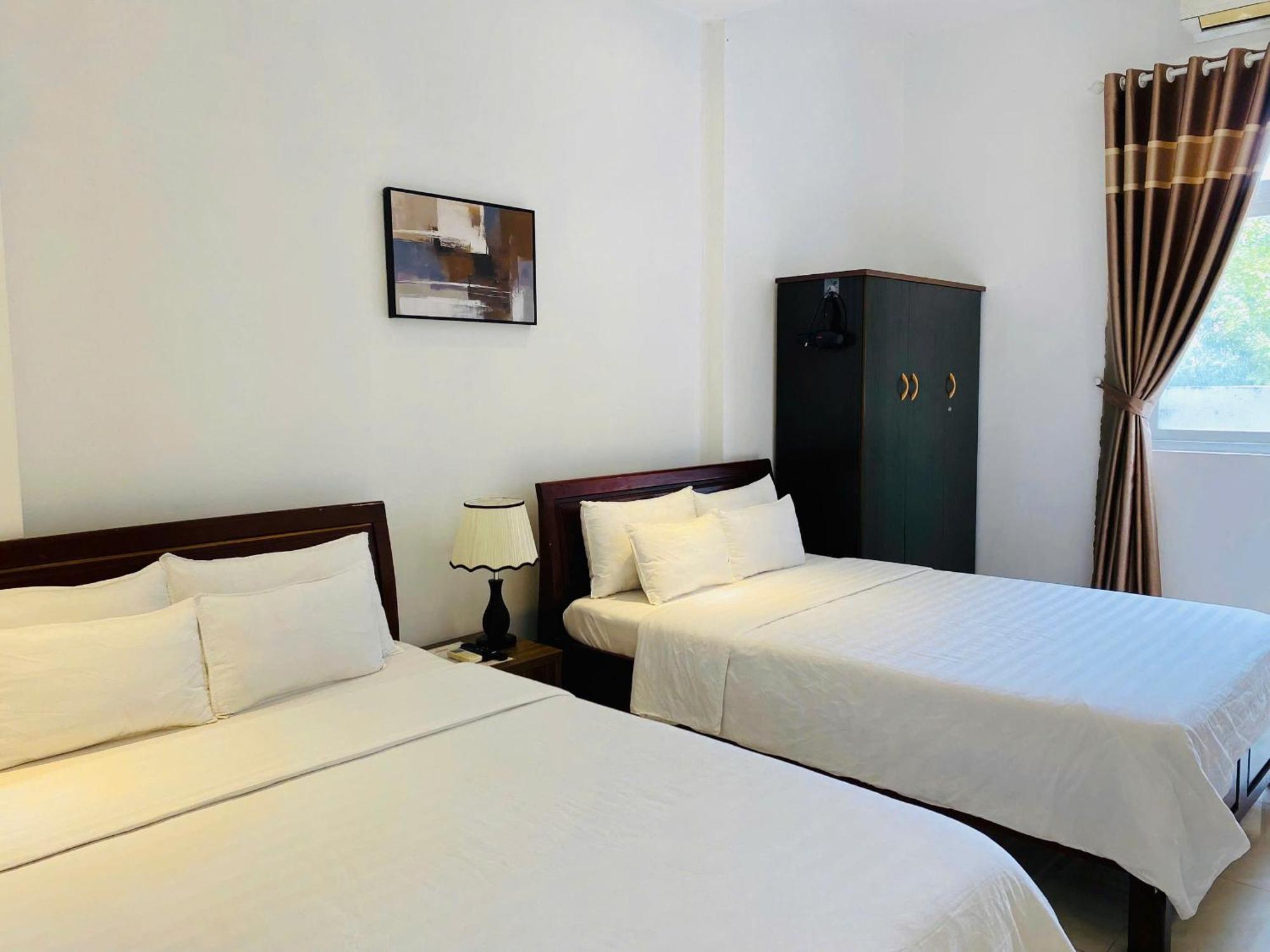 Khach San Romo Hotel Quang Ngai Exterior photo