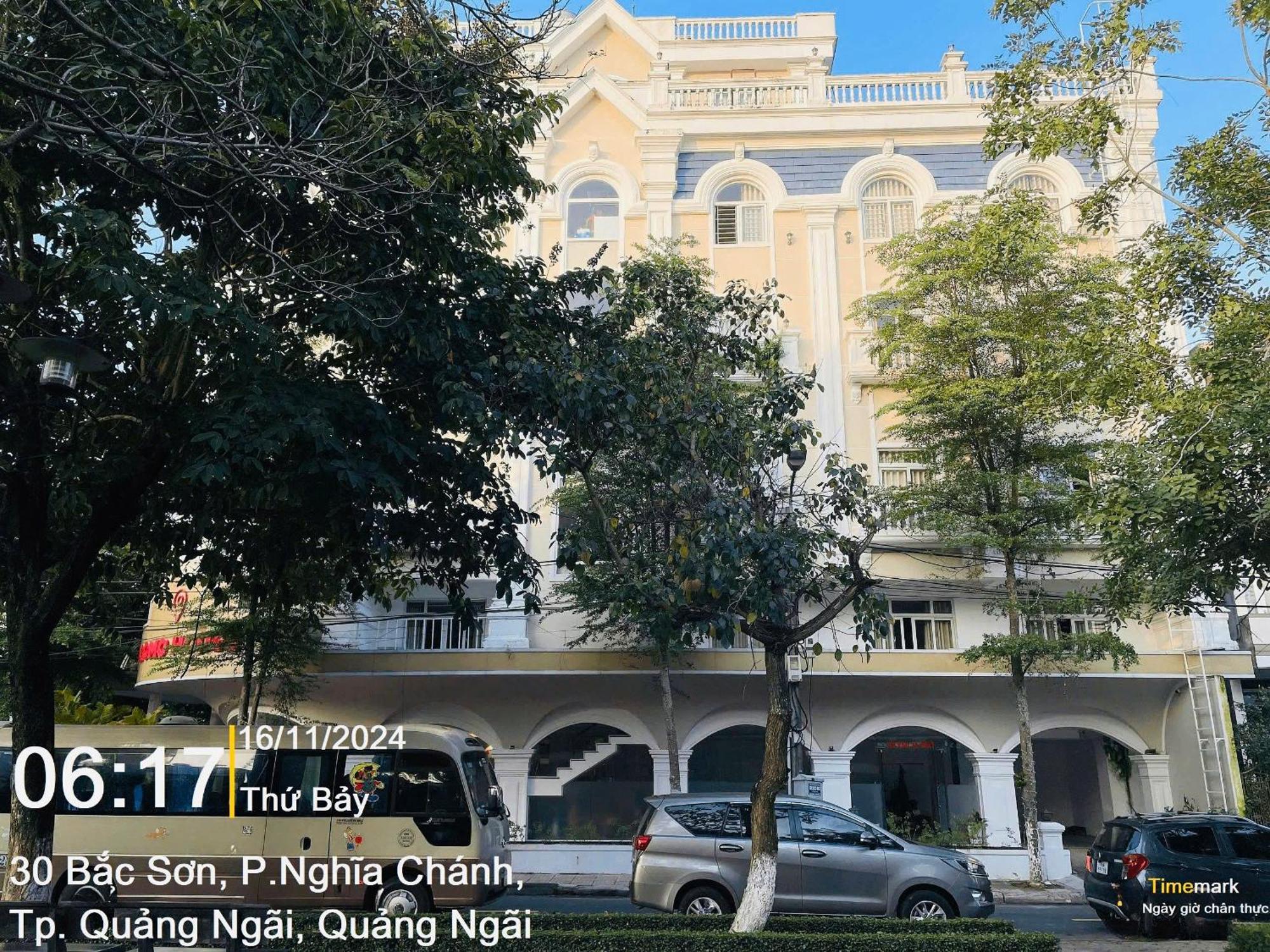 Khach San Romo Hotel Quang Ngai Exterior photo