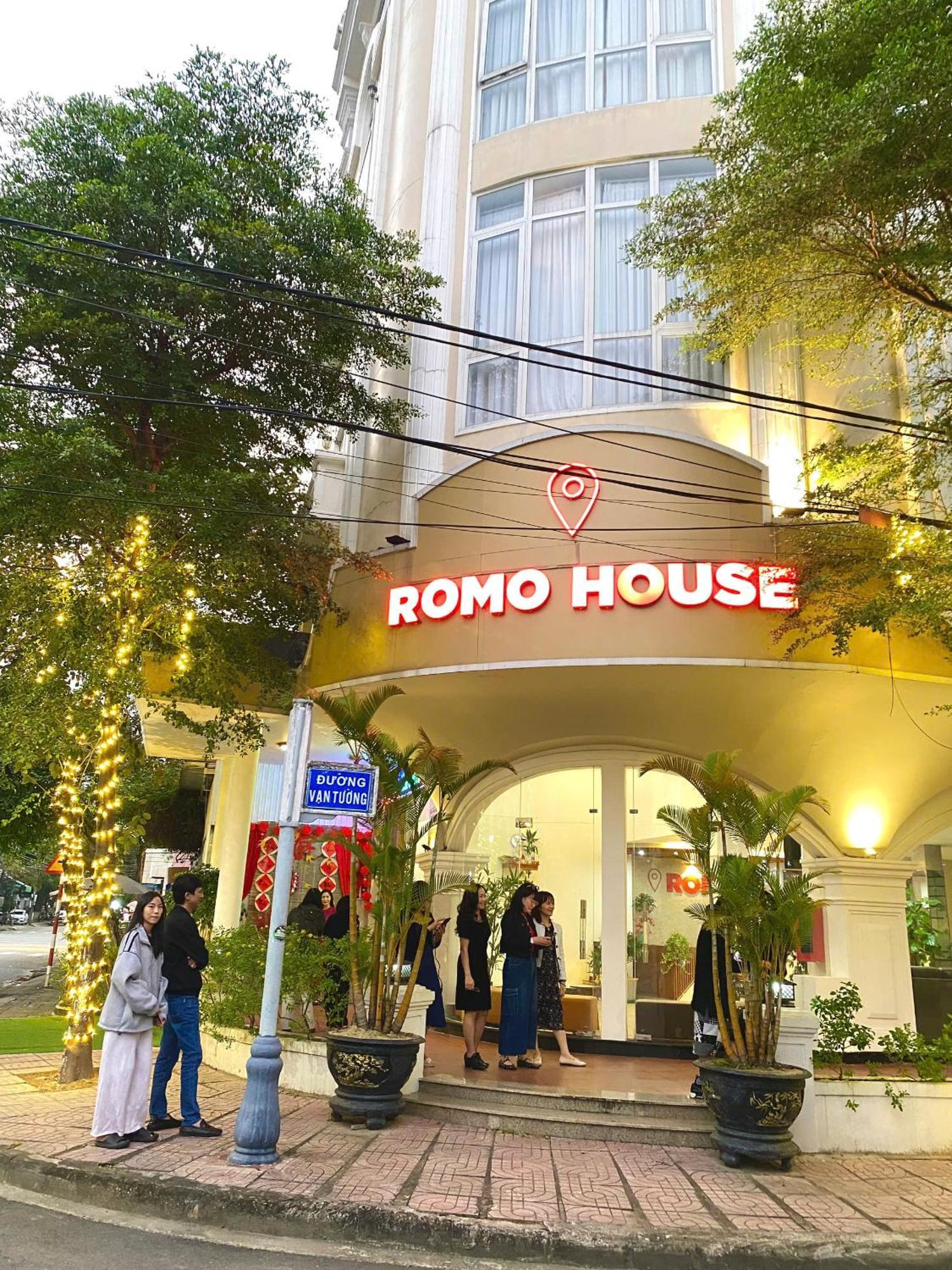 Khach San Romo Hotel Quang Ngai Exterior photo