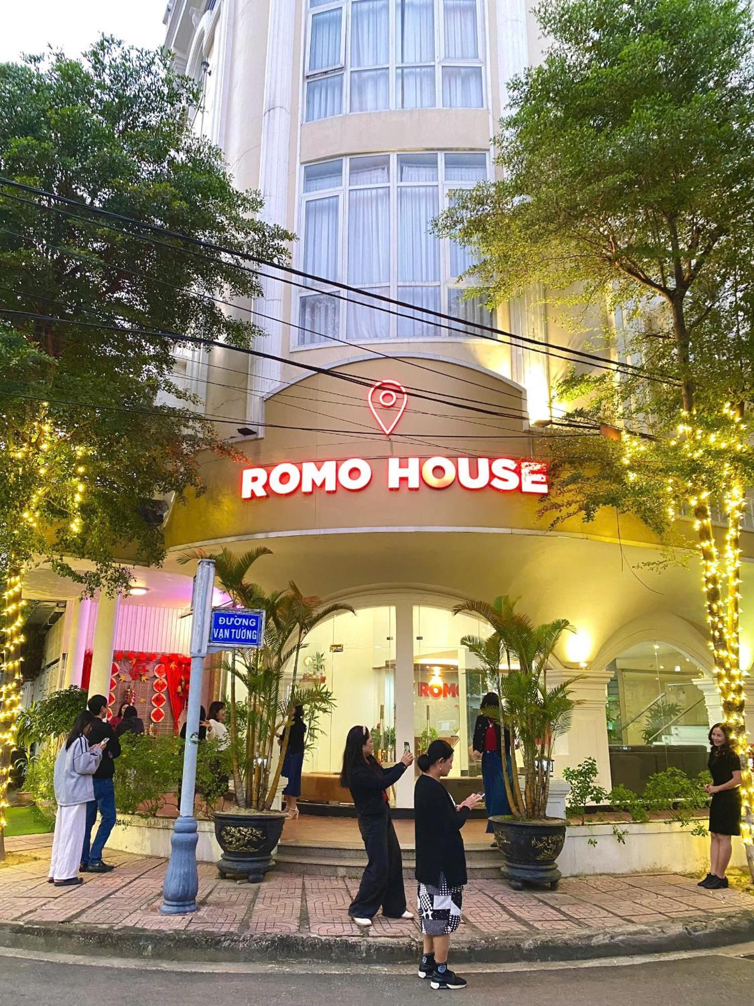 Khach San Romo Hotel Quang Ngai Exterior photo
