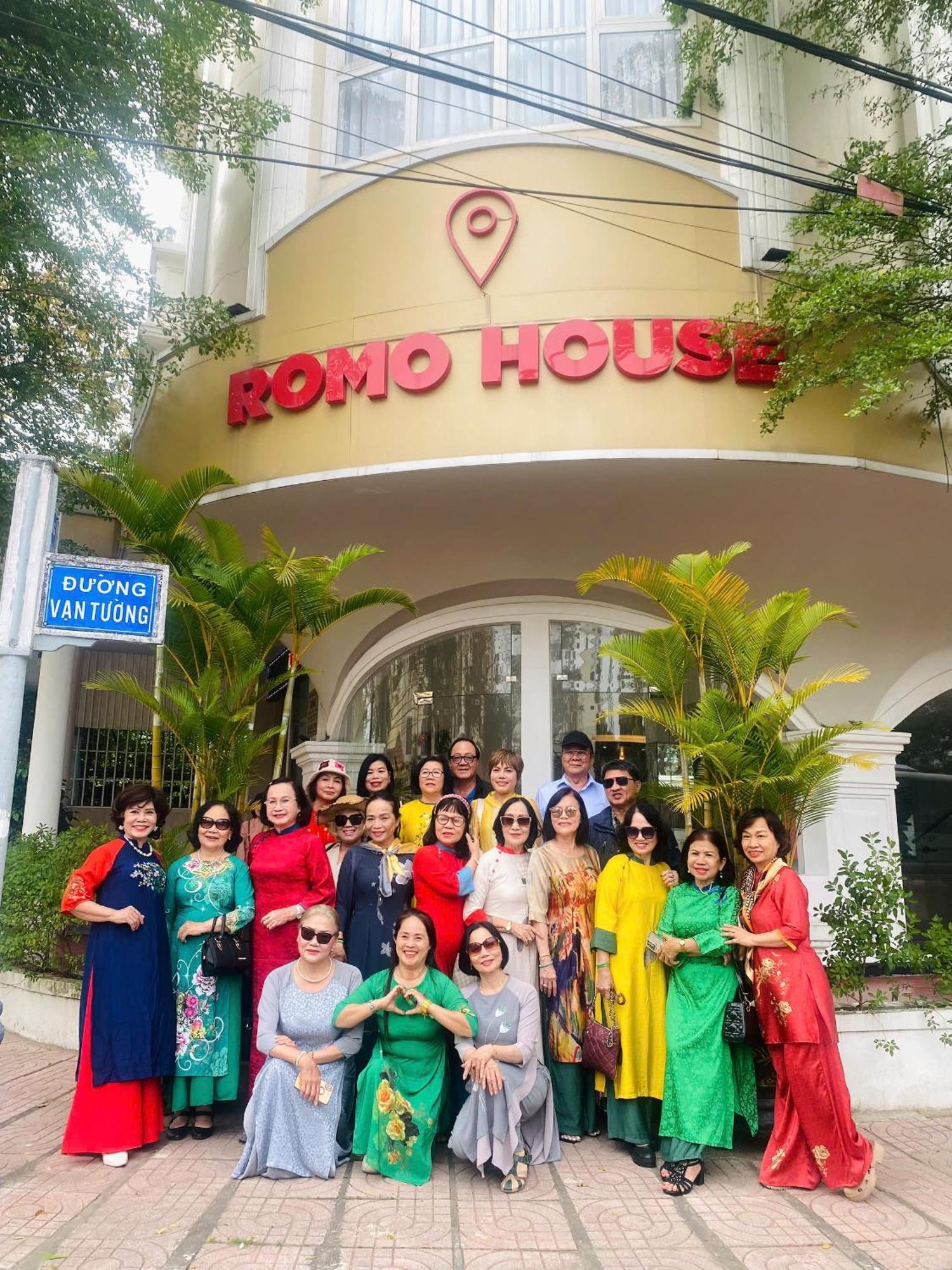 Khach San Romo Hotel Quang Ngai Exterior photo